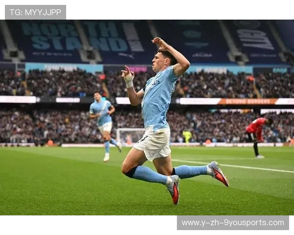 曼城前场高压进攻换来多次传中致命机会